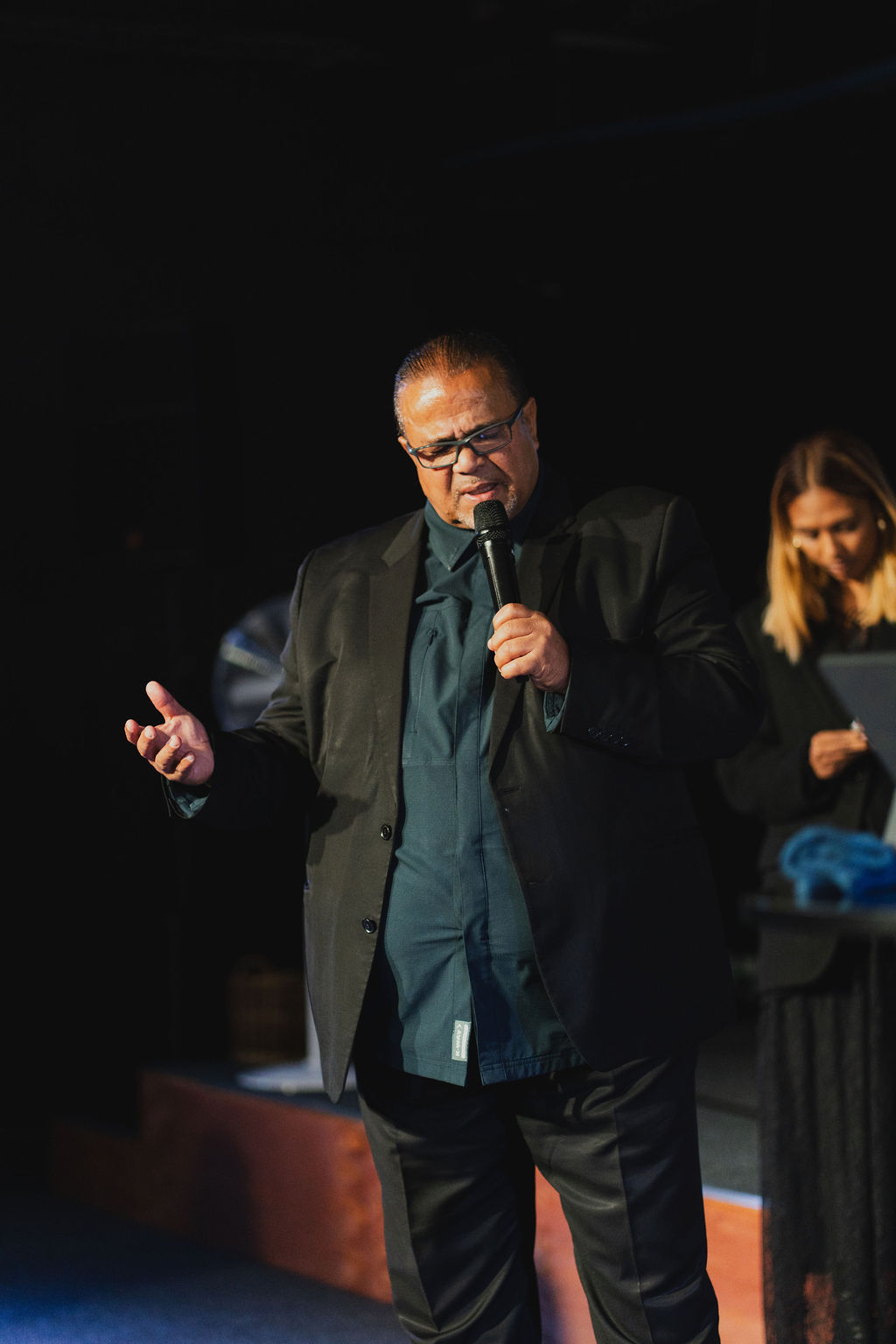 Apostle Jose Pereira in an intense reflective moment on stage